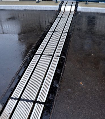 Roof,Structure,Or,Bridge,Expansion,For,Safe,Connection,Of,Two
